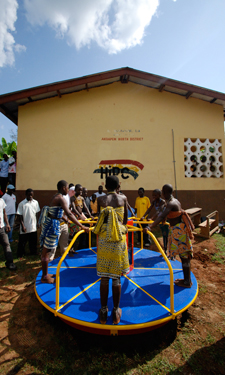 The 40 energy-generating playground installations Empower Playgrounds has completed have provided opportunities for hundreds of Ghanaian schoolchildren to provide light for their evening studies.
